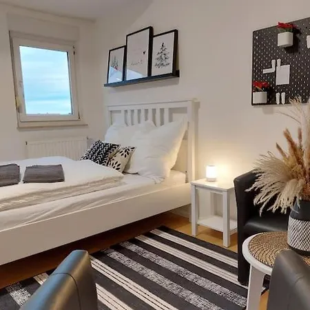 Appartamento Rooftop Apartmens - Komfortable Neue Gemeinschaftsunterkunft Im Herzen Von - Raum 1