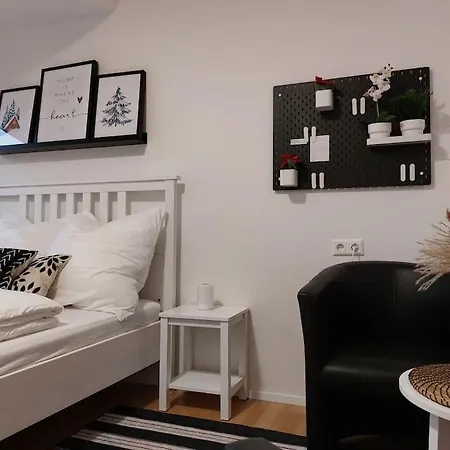 Apartment Rooftop Apartmens - Komfortable Neue Gemeinschaftsunterkunft Im Herzen Von - Raum 1 *