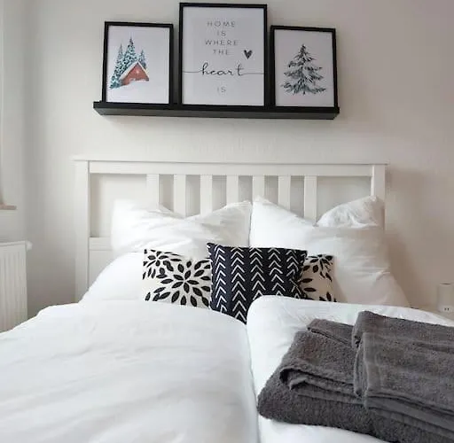 Rooftop Apartmens - Komfortable Neue Gemeinschaftsunterkunft Im Herzen Von - Raum 1 * 乌尔姆